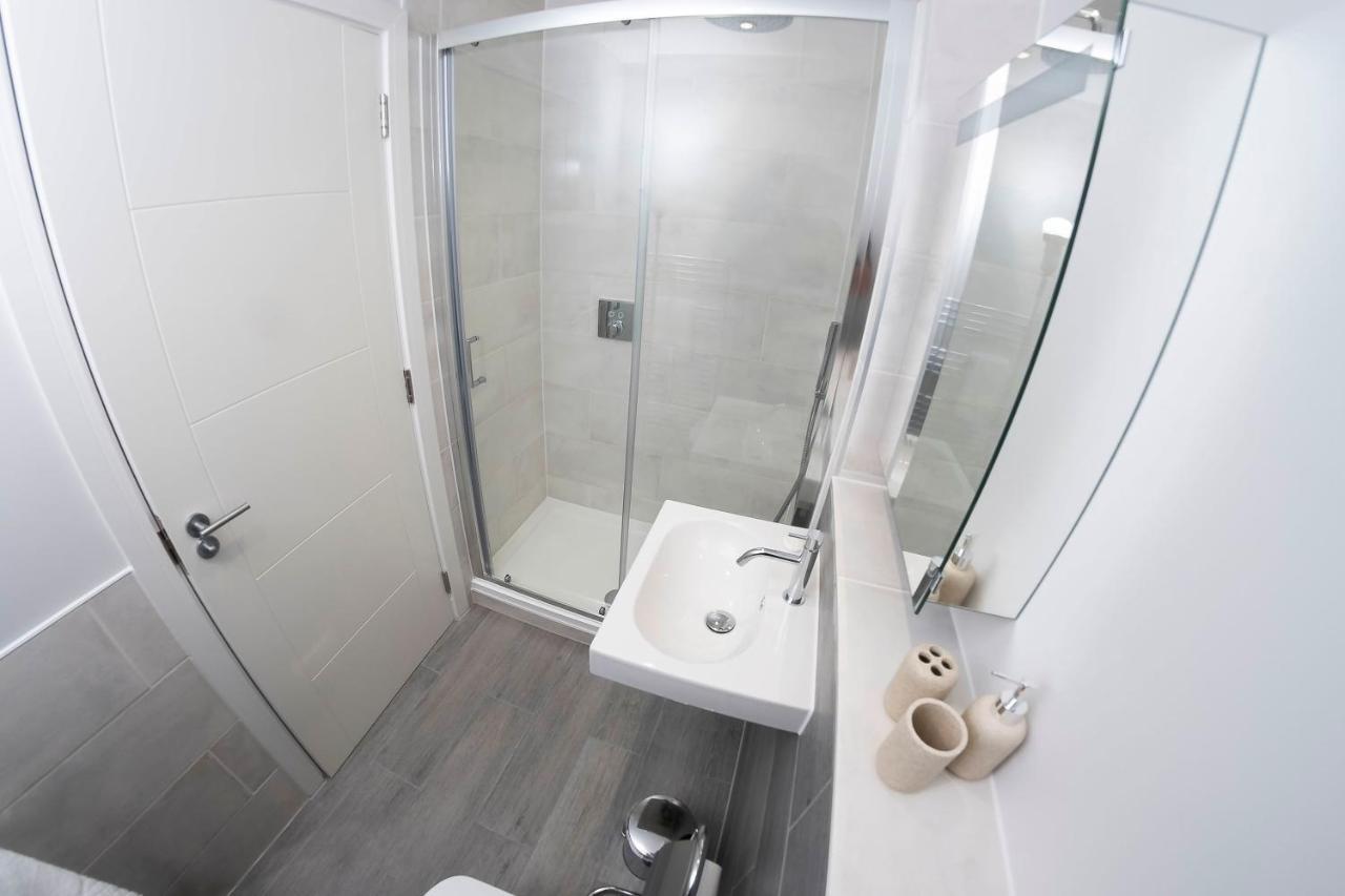 7 Putsborough - Luxury Apartment At Byron Woolacombe, Only 4 Minute Walk To Woolacombe Beach! Экстерьер фото