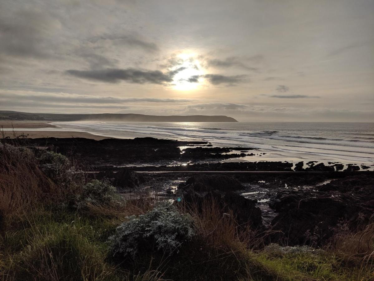 7 Putsborough - Luxury Apartment At Byron Woolacombe, Only 4 Minute Walk To Woolacombe Beach! Экстерьер фото